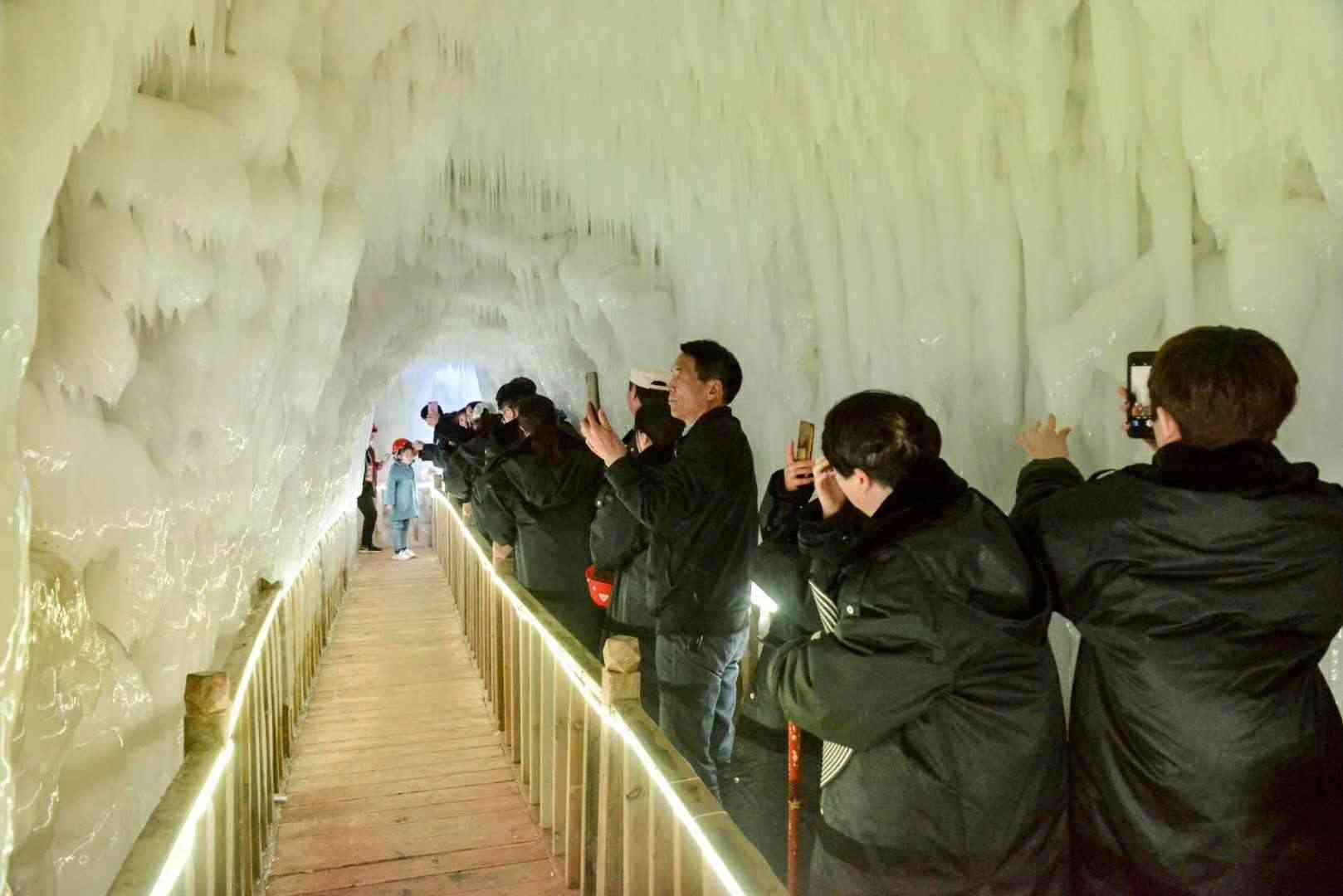 原来山西不止一个万年冰洞，世界罕见超大冰洞群­——云丘山冰洞