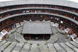 国庆到永定振成土楼一日游，厦门到永定土楼王子一日游洪坑土楼群