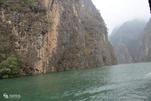 三峡大坝～高峡平湖～船进神农架～问道武当山～精华双卧7日游